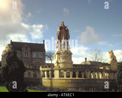 Yorkshire statua della regina Victoria bradford centro città Foto Stock