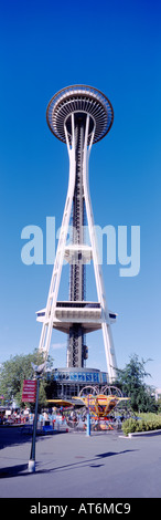 Lo Space Needle e il Seattle, Washington, Stati Uniti d'America - ristorante girevole in cima alla torre al centro di Seattle Foto Stock