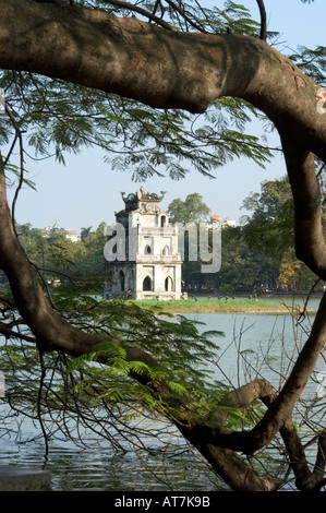 La Pagoda di profumo Lago Hoan Kiem Hanoi nel Vietnam del Nord Foto Stock