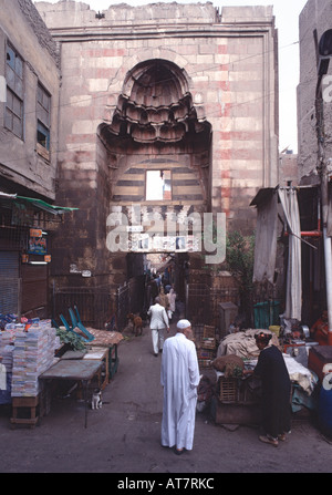 Porta esterna, la moschea di Qausun, Il Cairo, Egitto Foto Stock