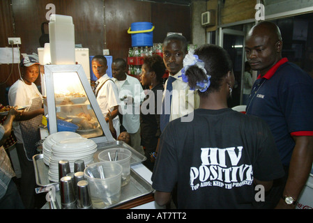 In Lagos numerose sono le persone contagiate dal virus dell AIDS. Gli attivisti si presenti per il libero accesso ai farmaci ARV Foto Stock