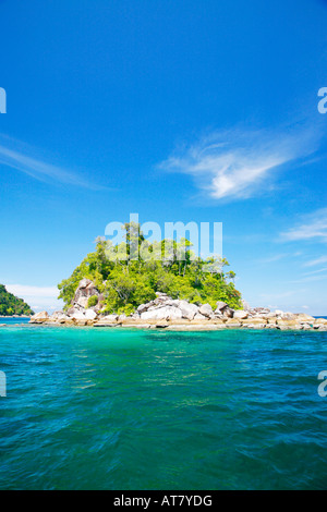 Mare delle Andamane vicino a Ko Butang e Ko Rawi, Thailandia Foto Stock