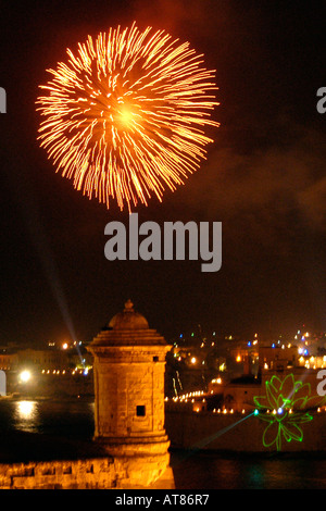 Fuochi d'artificio Fort Lascaris de La Valletta Malta Foto Stock