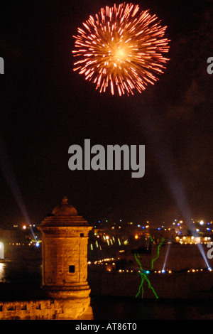 Fuochi d'artificio Fort Lascaris de La Valletta Malta Foto Stock