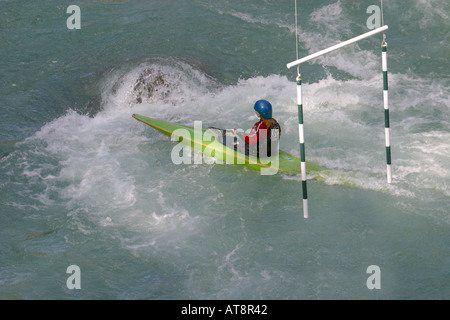 Kayak sul fiume pericolose Foto Stock