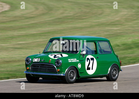 1964 Morris Mini Cooper S a Goodwood, Sussex, Regno Unito Foto Stock