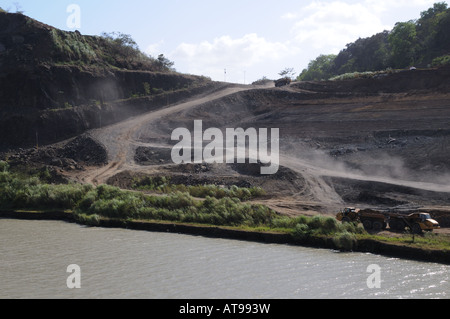 A Galliard taglio del Canale di Panama, lavori in corso su un nuovo canale che permetterà una più ampia alle navi di passare attraverso il canale Foto Stock