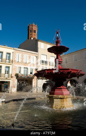 Fontana nel posizionare la Fayette Villeneuve sur Lot Lot et Garonne Francia Foto Stock