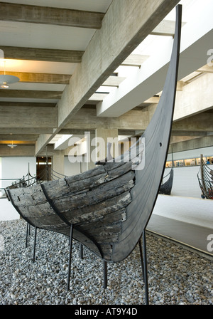 Roskilde Danimarca conservati e barca ricostruito nel Museo della Nave Vichinga Foto Stock