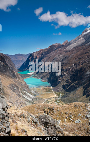 Santa Cruz trek: Llanganuco laghi vista da Portachuelo Pass Foto Stock