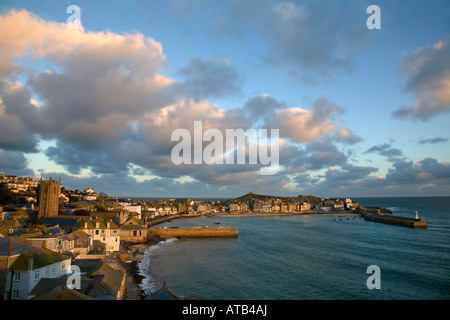 St ives e il porto della Cornovaglia Foto Stock