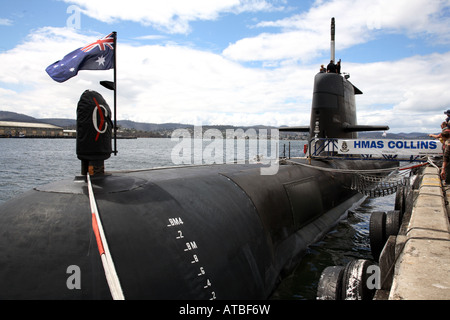 Collins sottomarino classe ancorata in Hobart durante una regata locale Tasmania Australia Foto Stock