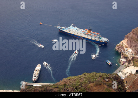 Porto di Fira di Santorini Grecia Foto Stock