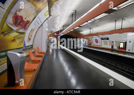 Stazione della metropolitana France, Parigi Foto Stock