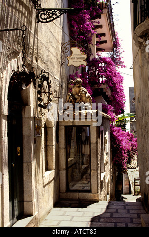 Taormina Sicilia città turistica della città Italia medievale Foto Stock