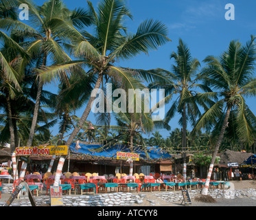 Il ristorante sul fronte spiaggia sulla spiaggia del Faro nel 2000, Kovalam, Kerala, India Foto Stock