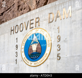 Segno che commemora la costruzione della Diga di Hoover, Nevada/Stato dell Arizona, Stati Uniti d'America Foto Stock