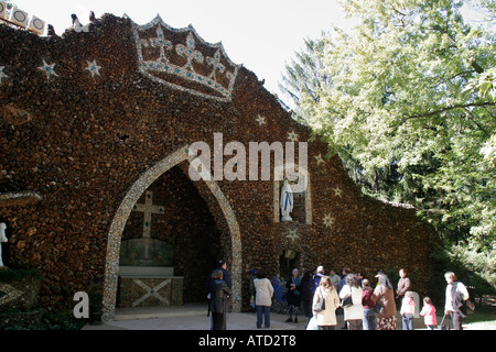 Indiana Lake County, Munster, Our Lady of Mount Carmel Monastery, Carmelitane Religiosi Santissima Madre 1954, IN061006053 Foto Stock