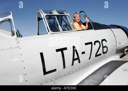 Valparaiso Indiana, aeroporto municipale di Porter County, Indiana Aviation Museum, storia, 1952 A 6G Texan, donna donne, pilota, IN061007075 Foto Stock