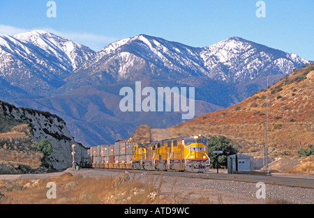 Motori diesel la scalata Cajon Pass Foto Stock