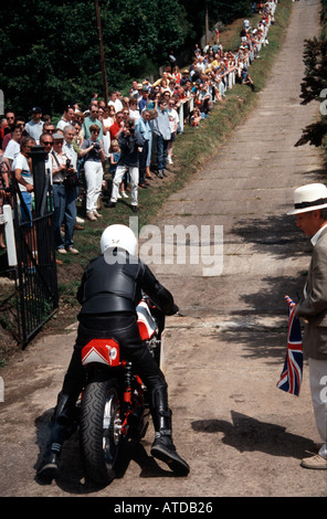 MV Agusta Grand Prix motociclo a ex motor racing sul circuito di Brooklands Surrey in Inghilterra Foto Stock