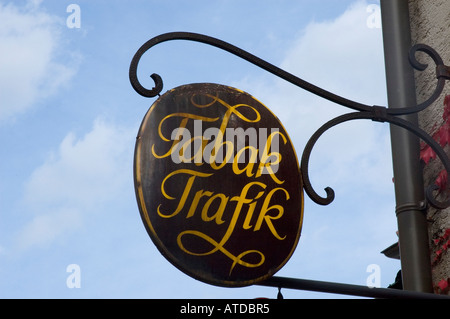 Cartello oltre a prodotti del tabacco- shop in Austria Foto Stock