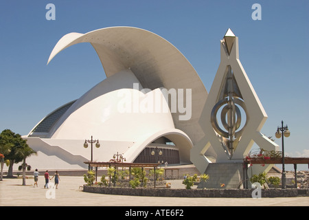 Cesar Manrique nel Parque Maritimo de Cesar Manrique e l'Auditorio de Tenerife a Santa Cruz de Tenerife Foto Stock