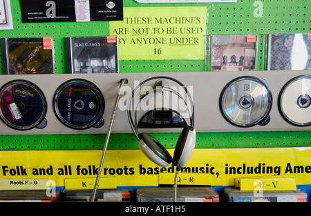 Interno di Spillers registra il record più vecchio negozio nel mondo stabilito 1894 Cardiff South Wales UK Foto Stock