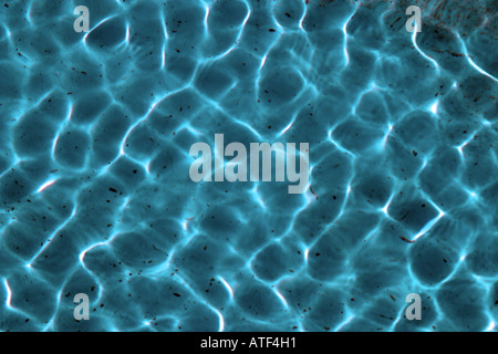 Piscina acqua superficie riflettente la luce Foto Stock