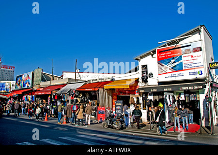 Marche aux Puces de st Quen flea mercatino di Porte de Clinancourt Parigi Foto Stock