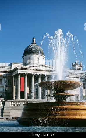 Fontana in Trafalgar Square Foto Stock