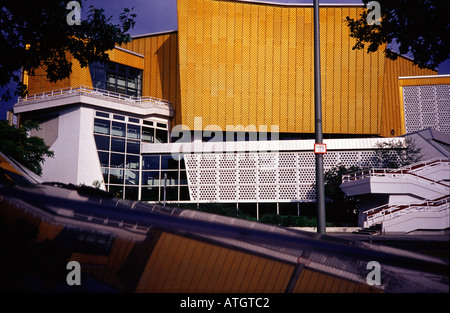 Esterno del Chamber Music Hall Kammermusiksaal della Filarmonica di Berlino progettato dall architetto Edgar Wisniewski a Berlino Germania Foto Stock