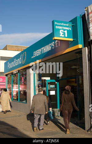 Poundland, Londra Inghilterra REGNO UNITO Foto Stock