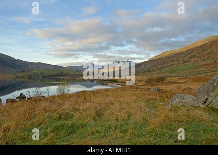 Mount Snowdon da Llyn Mymbyr Foto Stock