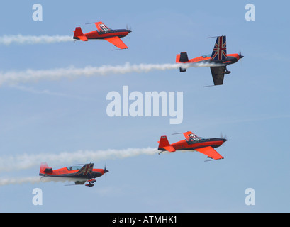 Lame di aria team Display in azione a Shoreham Airshow, Sussex, Inghilterra Foto Stock