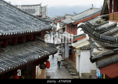 Lijiang, Cinese Tradizionale Street, Città Vecchia, nella provincia dello Yunnan in Cina Foto Stock