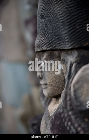 Dettaglio del bassorilievo sulla parete, Terrazza del re lebbroso, Angkor Thom, Cambogia Foto Stock