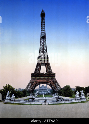 Torre Eiffel, full-vista guardando verso il Trocadero, esposizione Foto Stock