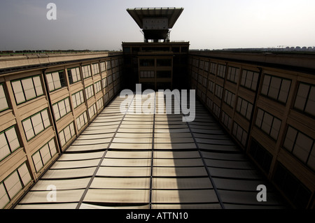 Torino Lingotto la Pinacoteca di Agnelli sul tetto della ex fabbrica Fiat Foto Stock