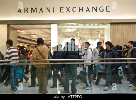 Post-vendite di Natale, Metropolis Mall, Metrotown, Kingsway, Vancouver, British Columbia, Canada Foto Stock