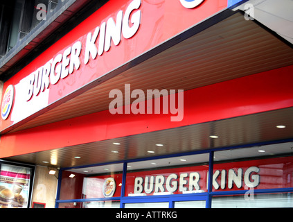 Tipico Burger King fast food Piccadilly Circus Londra Foto Stock