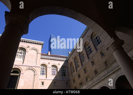 Il ramo principale della Boston Public Library courtyard Foto Stock