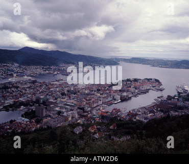 Vista di Bergen dal Monte Floyen Norvegia Foto Stock