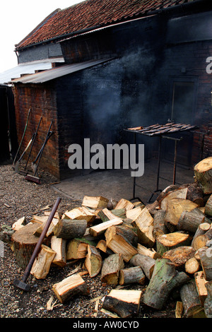 Pesci affumicati al Butley Orford Oysterage in Orford Suffolk East Anglia UK Foto Stock