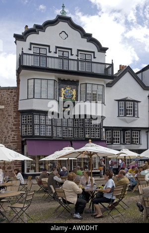 Mol's Coffee House vicino all'angolo nord-est della cattedrale vicino, Exeter Devon Foto Stock