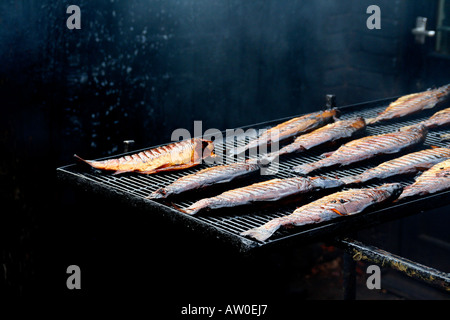 Pesci affumicati al Butley Orford Oysterage in Orford Suffolk East Anglia UK Foto Stock