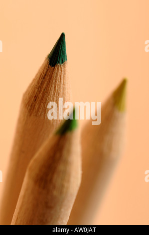 Verde matita in legno suggerimenti Foto Stock