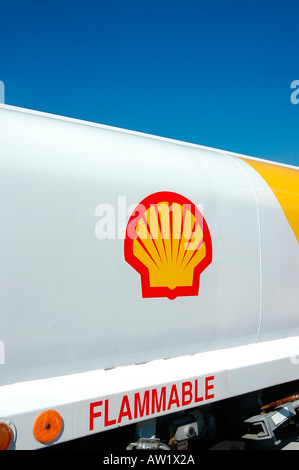 Shell Gas Aviation Area non fumatori 1862 segnaletica di pericolo su aeroporto benzina benzina volo aerei sia commerciali e privati necessari piani di volo ginn Foto Stock