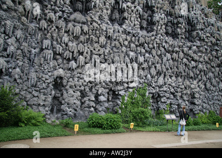 La Grotta di una scultura in Palazzo Wallenstein giardini, Praga, Repubblica Ceca Foto Stock