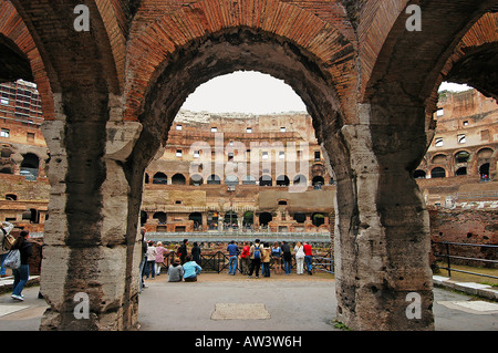 Il Colosseo, Colosseo, Roma Italia. Foto Stock
